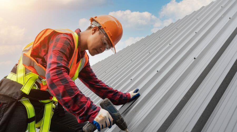 Expert tile roof repair services in Hometown, IL